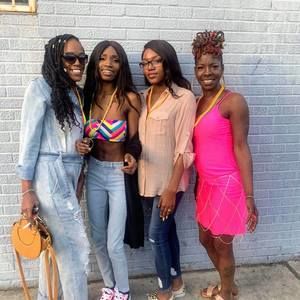 Meet your Posher, Dawn